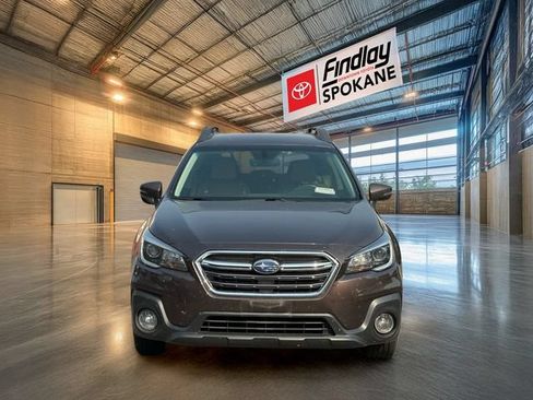 Used 2019 Subaru Outback 2.5i Limited w/ Popular Package #2 AWD/4WD image 2
