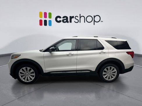 Used 2022 Ford Explorer Limited w/ Equipment Group 301A AWD/4WD image 2