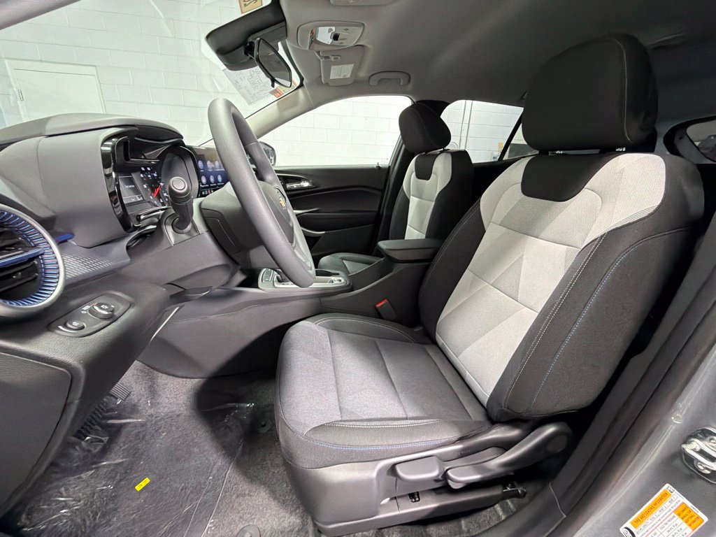 New 2026 Chevrolet Trax LS FWD image 15