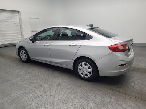 Used 2017 Chevrolet Cruze LS image 3