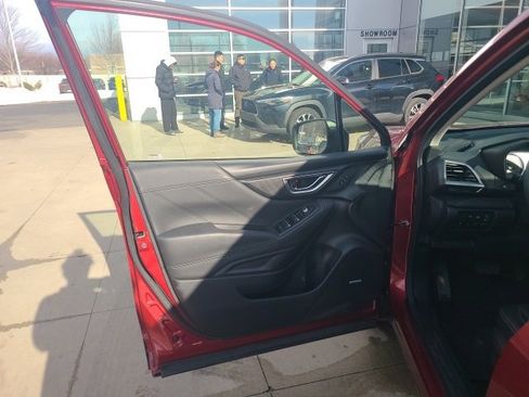 Used 2021 Subaru Forester Touring image 17