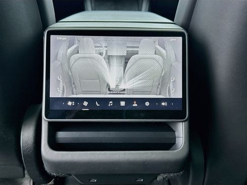Used 2025 Tesla Model 3 Long Range RWD image 17