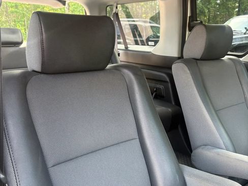 Used 2004 Honda Element EX image 40