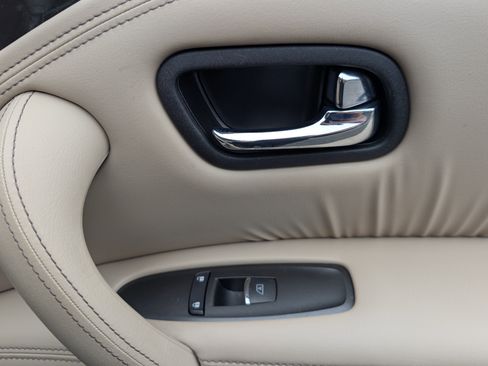 Used 2023 Nissan Armada Platinum w/ Captain's Chairs Package image 23