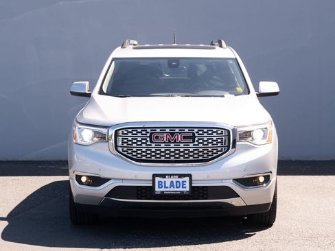 Used 2019 GMC Acadia Denali w/ GMC Pro Grade Package AWD/4WD image 23