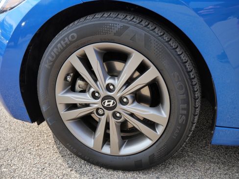 Used 2018 Hyundai Elantra Value Edition FWD image 15