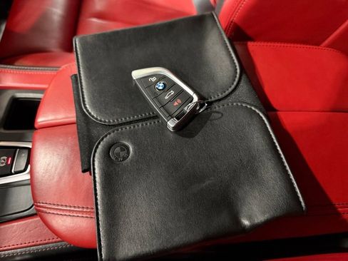 Used 2016 BMW X5 M image 45