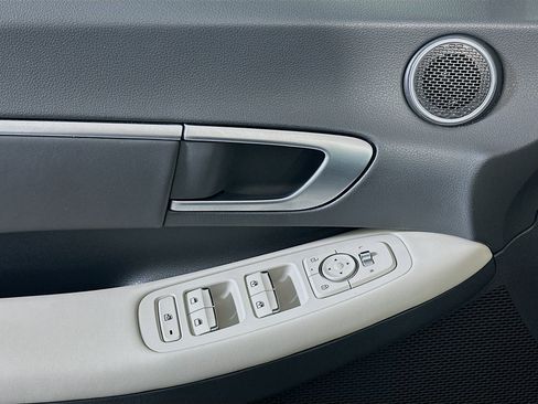 Used 2025 Hyundai Sonata SEL FWD image 15