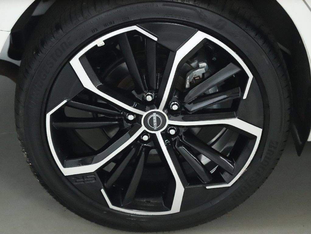 Certified 2025 Nissan Altima 2.5 SR AWD/4WD image 12