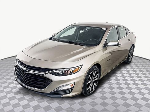 Used 2023 Chevrolet Malibu RS image 4