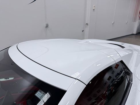Used 2023 Chevrolet Corvette Stingray Preferred Conv w/ Battery Protection Package RWD image 15