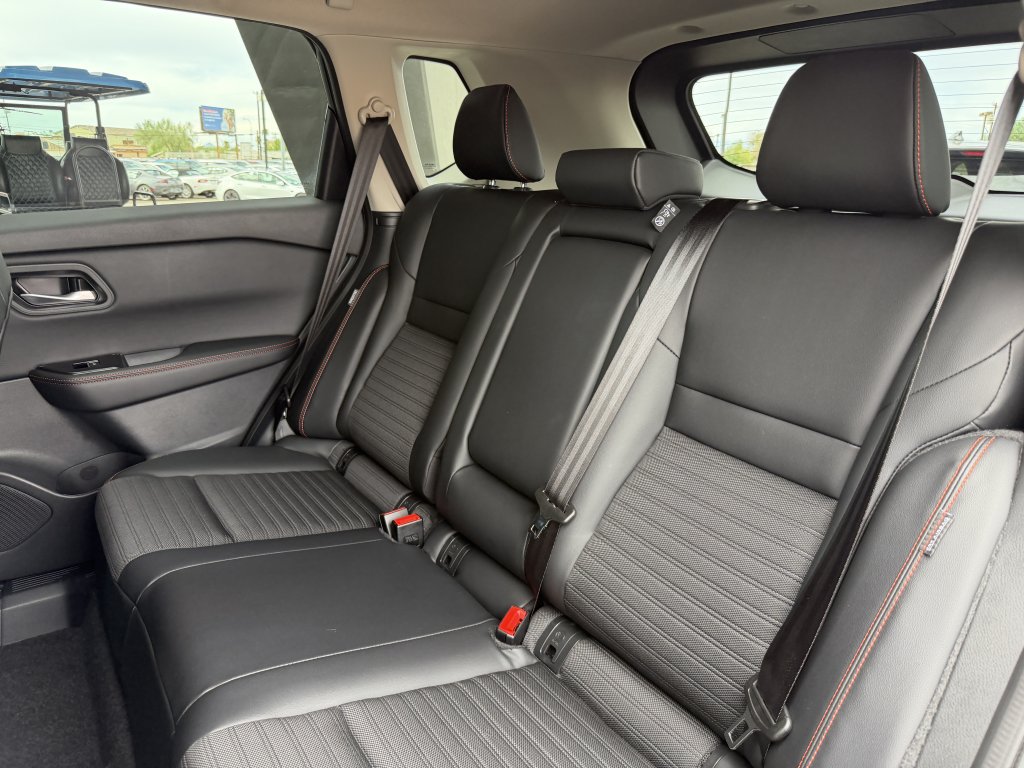 Used 2025 Nissan Rogue SV w/ Rock Creek Premium Package AWD/4WD image 34