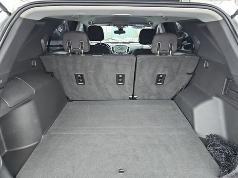 Used 2019 Chevrolet Equinox LT image 24