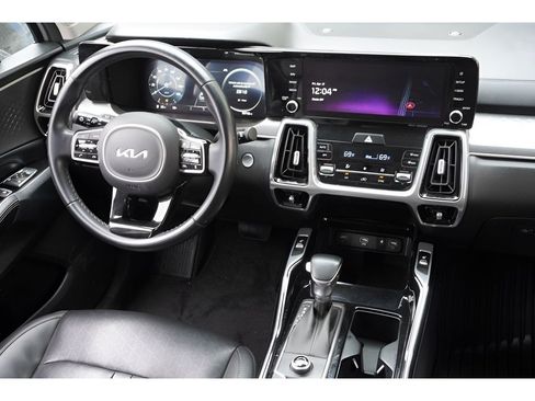 Used 2023 Kia Sorento SX FWD image 28
