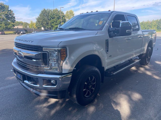 Used 2017 Ford F250 XLT w/ XLT Premium Package AWD/4WD image 1