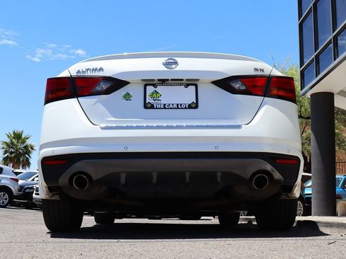 Used 2020 Nissan Altima 2.5 SR FWD image 12