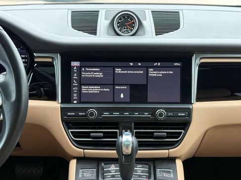 Used 2021 Porsche Macan w/ Premium Package Plus AWD/4WD image 14