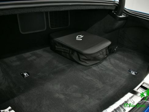 Used 2025 Bentley Flying Spur Plug-In Hybrid image 70