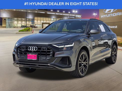 Used 2020 Audi Q8 Premium Plus w/ Premium Plus Package AWD/4WD image 2