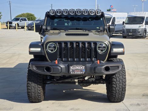 Used 2020 Jeep Gladiator Mojave AWD/4WD image 3