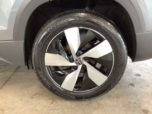 Used 2025 Volkswagen Taos S AWD/4WD image 28