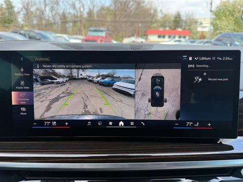 Used 2025 BMW X5 xDrive50e w/ M Sport Package image 24