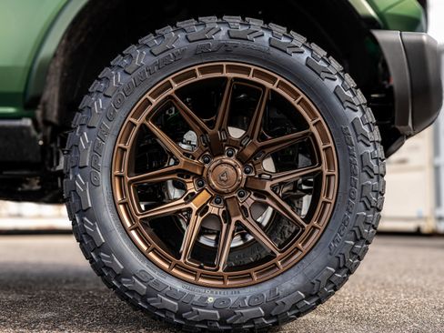 New 2025 Ford Bronco Badlands AWD/4WD image 13