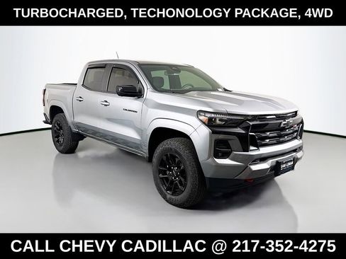 Used 2025 Chevrolet Colorado Z71 w/ Midnight Edition image 1