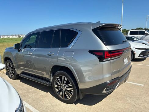 Used 2022 Lexus LX 600 4WD w/ Accessory Package (Z1) image 3