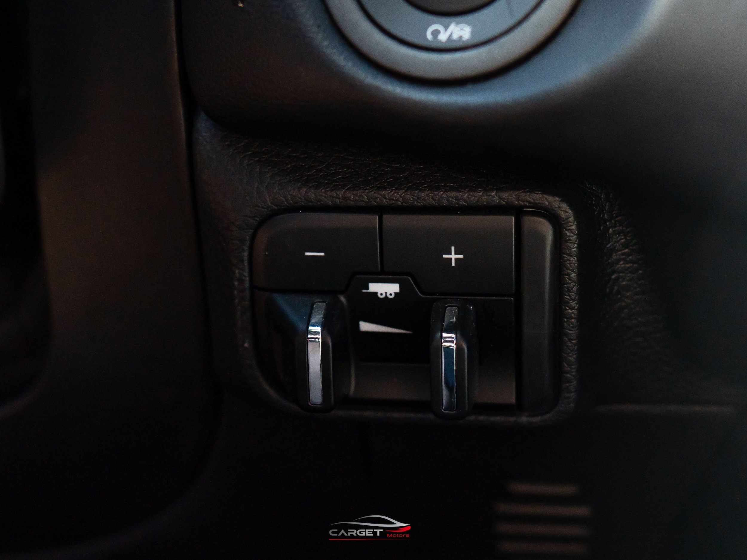 Used 2023 Dodge Durango R/T w/ Tow 'N Go Package AWD/4WD image 34