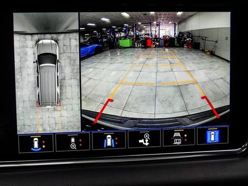 Used 2024 GMC Yukon Denali image 27