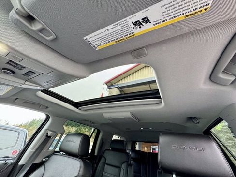 Used 2020 GMC Yukon Denali AWD/4WD image 14