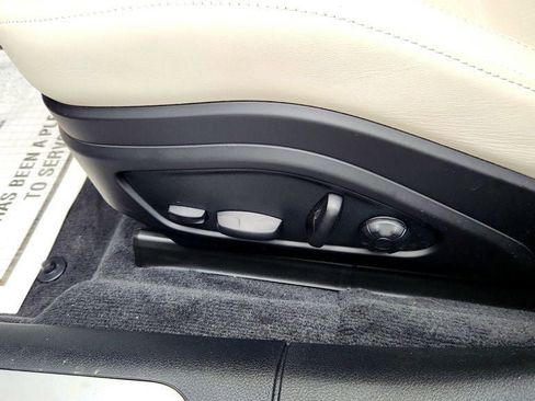 Used 2024 Porsche Panamera image 12