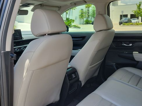 Used 2023 Honda CR-V EX-L image 13