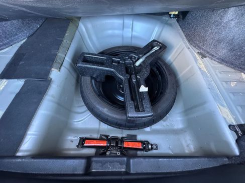 Used 2019 Nissan Sentra S image 28