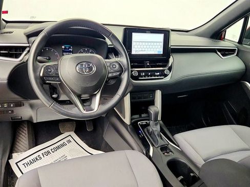 Used 2024 Toyota Corolla Cross AWD Hybrid image 12