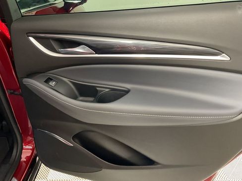 Used 2024 Buick Enclave Premium image 24