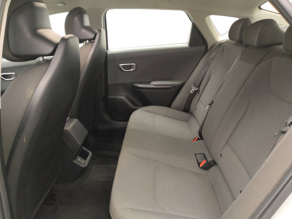Used 2025 Kia K4 FWD image 18
