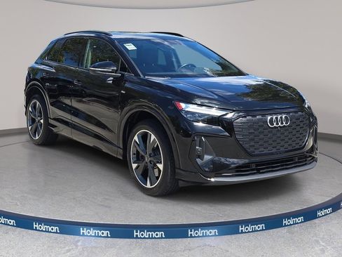 Used 2023 Audi Q4 e-tron Premium Plus w/ Premium Plus image 4