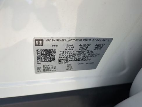 Used 2024 GMC Terrain SLT AWD/4WD image 37