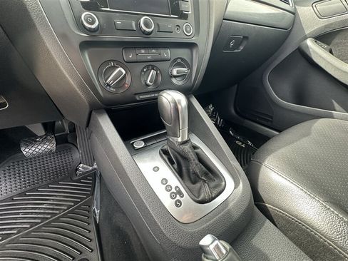 Used 2014 Volkswagen Jetta TDI FWD image 45