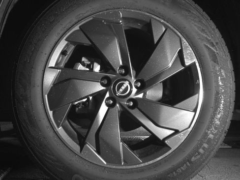 Used 2025 Nissan Rogue SV image 12