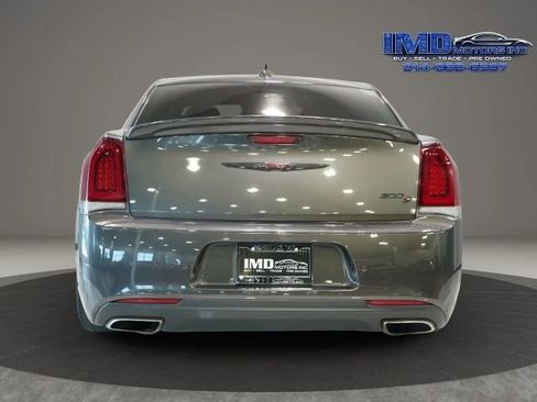 Used 2022 Chrysler 300 S w/ Comfort Group RWD image 36