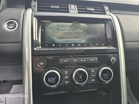 Used 2017 Land Rover Discovery HSE image 7