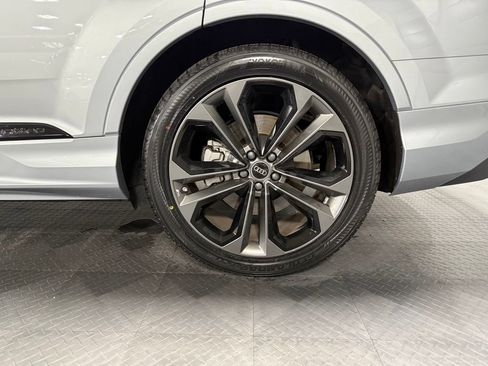 Used 2025 Audi Q7 3.0T Prestige AWD/4WD image 7