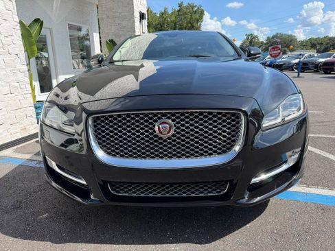 Used 2016 Jaguar XJ L Supercharged RWD image 4