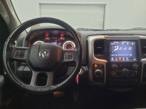 Used 2018 RAM 1500 Big Horn RWD image 22