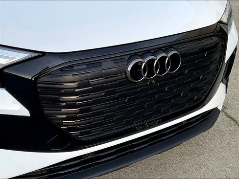 Certified 2024 Audi Q4 e-tron Premium Plus w/ Premium Plus image 27