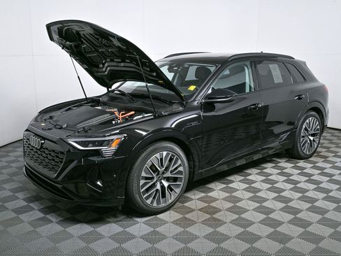 Used 2024 Audi Q8 e-tron Prestige w/ Prestige Package AWD/4WD image 35