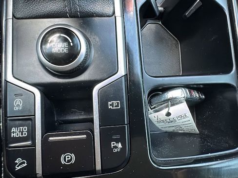 Used 2023 Kia Sorento SX image 29